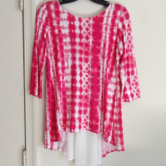 *5 for $20* Tie-dye hi-lo top - Picture 2 of 6